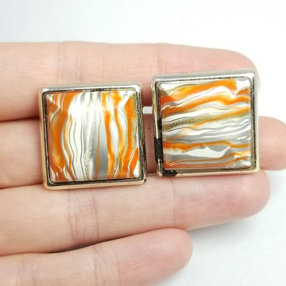 Vintage Orange and White Marbled Square Stud Earrings, Retro Design, Estate - Picture 7 of 7